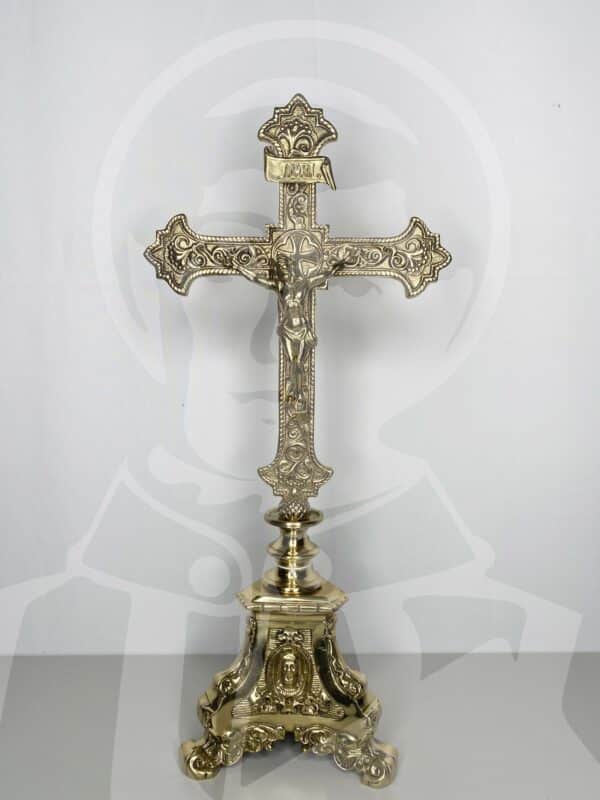 Cruz de Altar em Latão Dourado