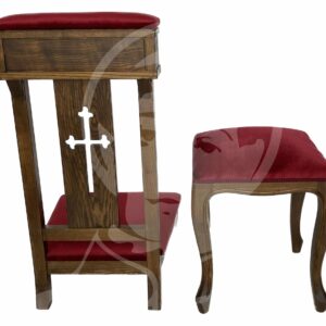 Genuflexório e Banco em Madeira