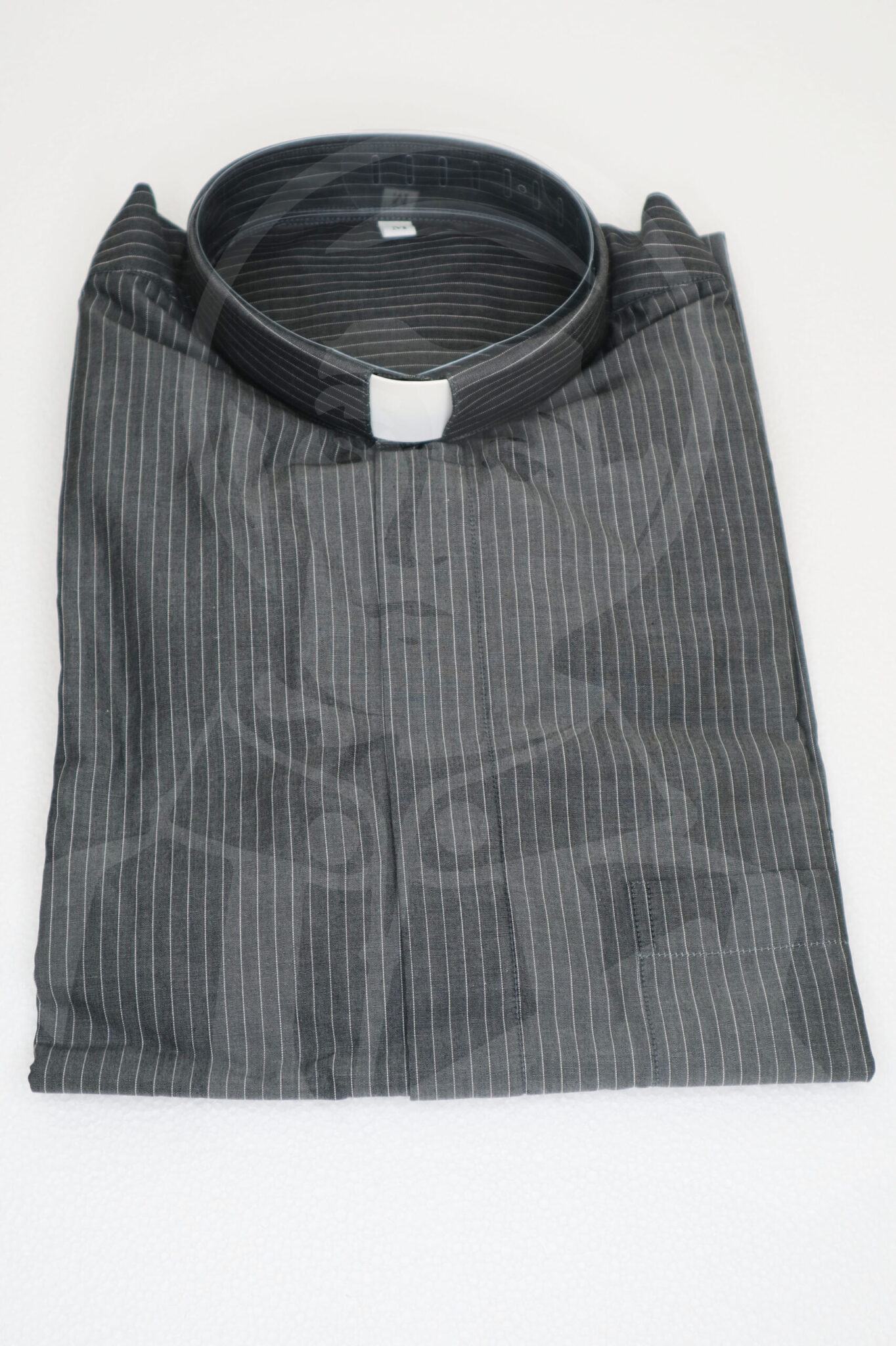 Camisa Riscada com Cabeção - Cinza