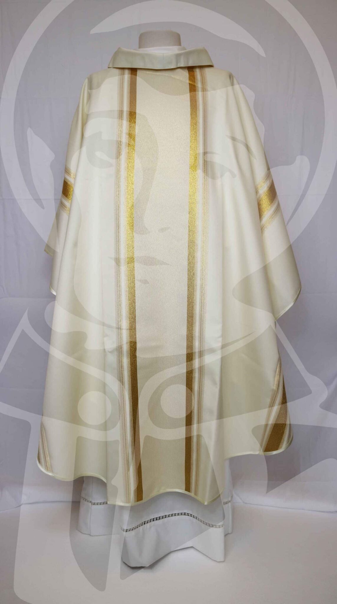 Casula Branca com estola