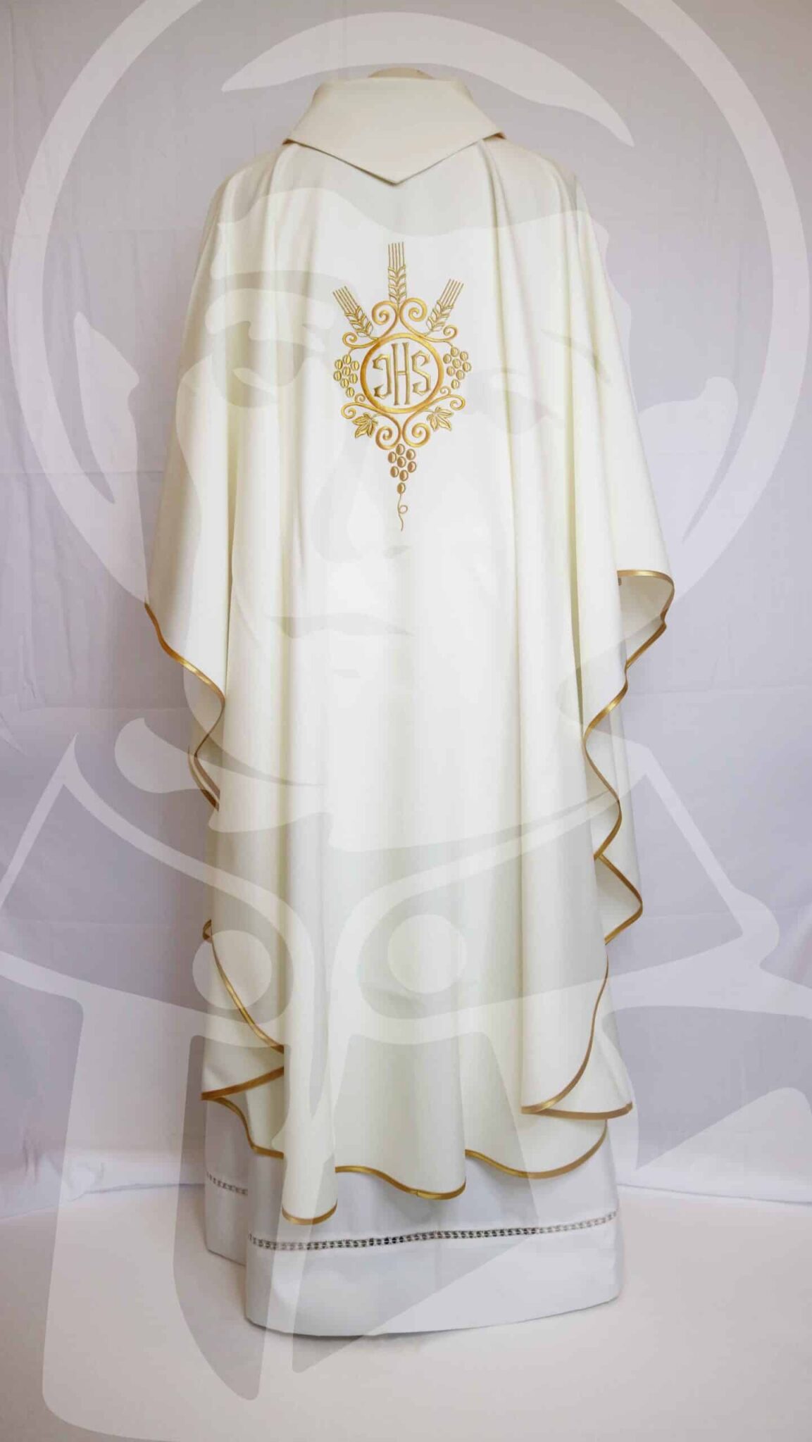 Casula Branca JHS com estola - Image 2