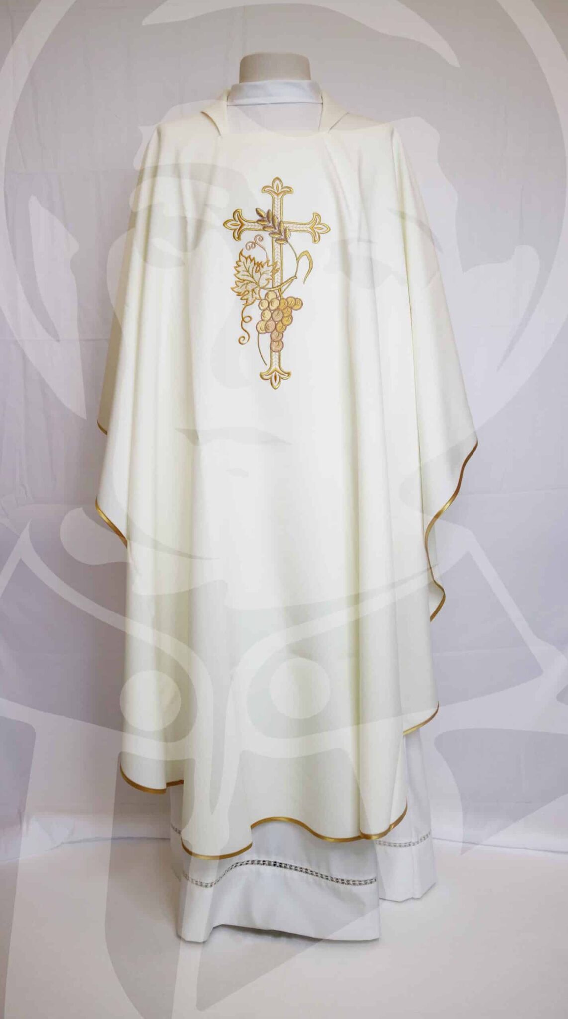 Casula Branca com estola