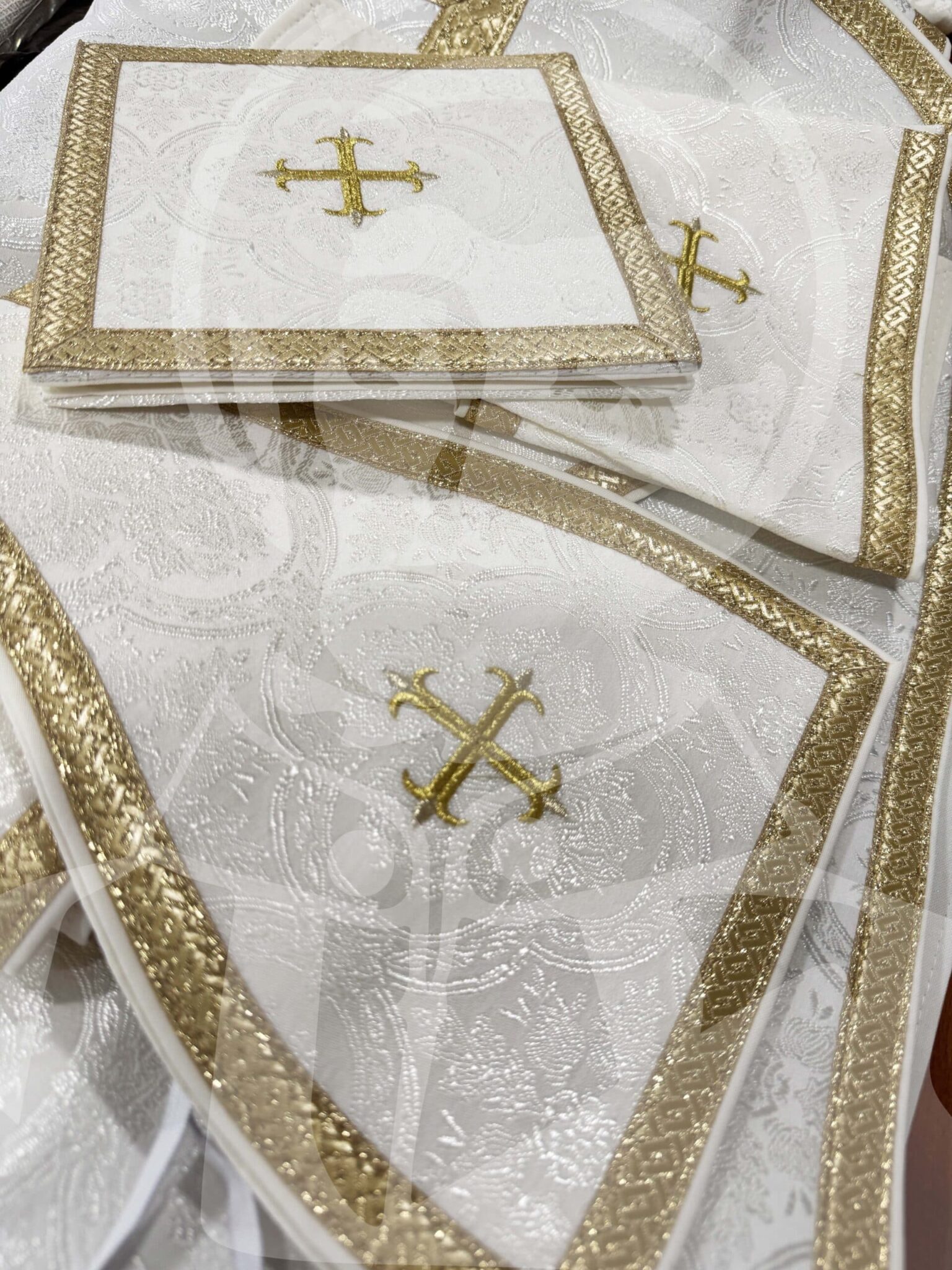 Casula Romana Branca com Estola - Image 4