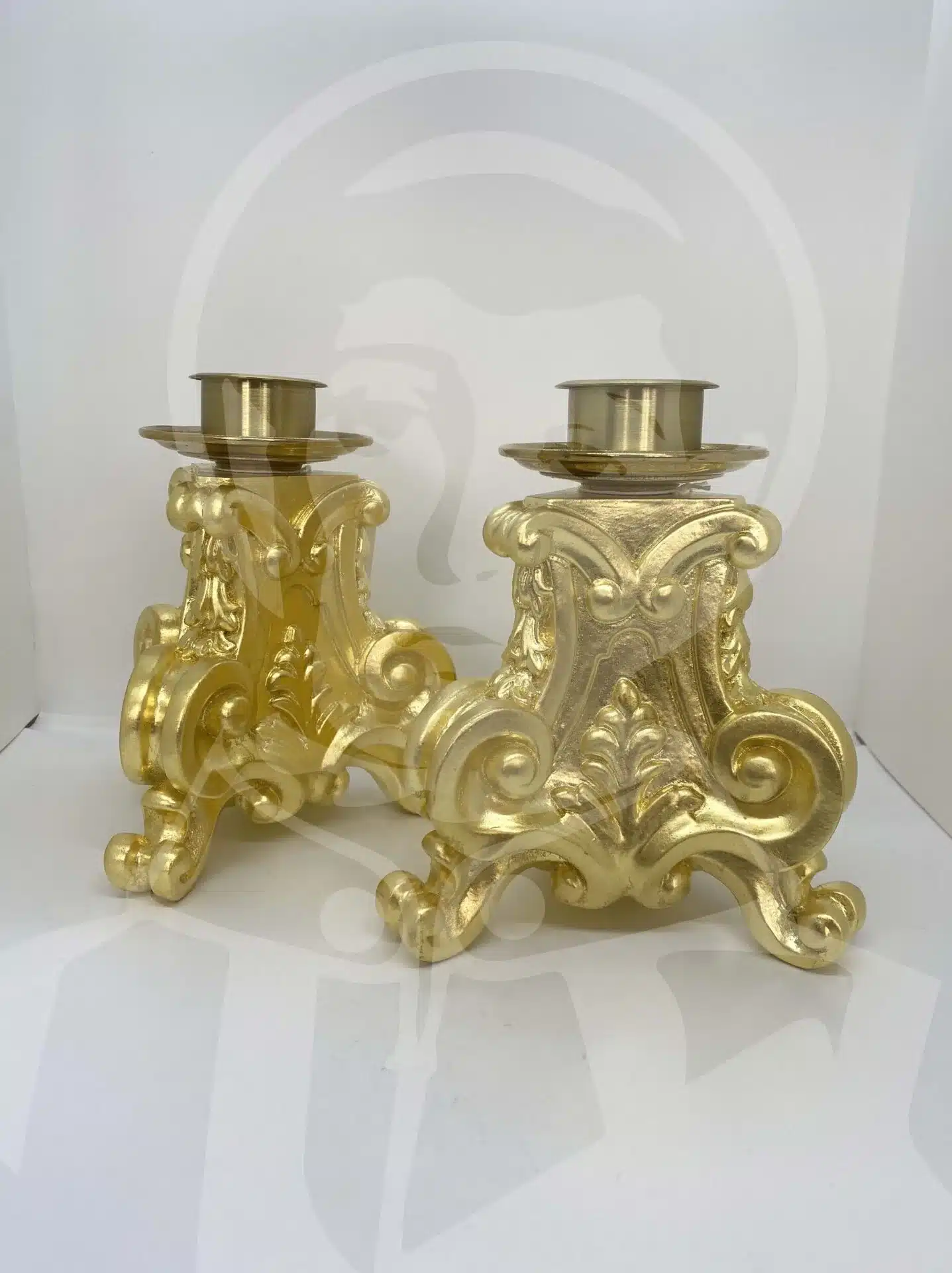 Castiçal de Altar em Madeira com Ouro