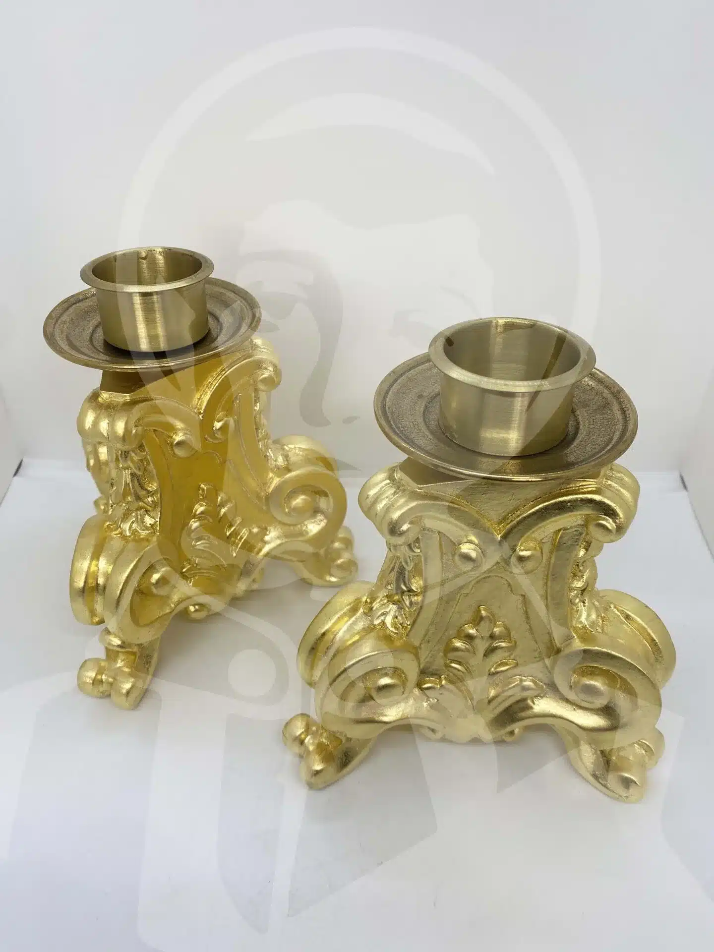 Castiçal de Altar em Madeira com Ouro - Image 2