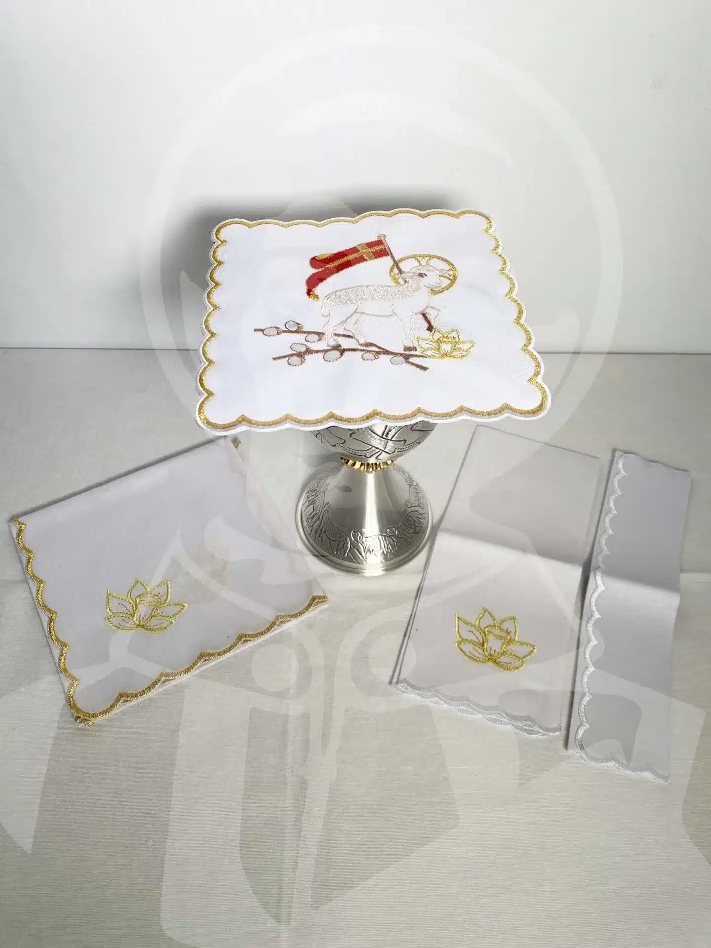 Conjunto de Altar Bordado Linho/Algodão Cordeiro