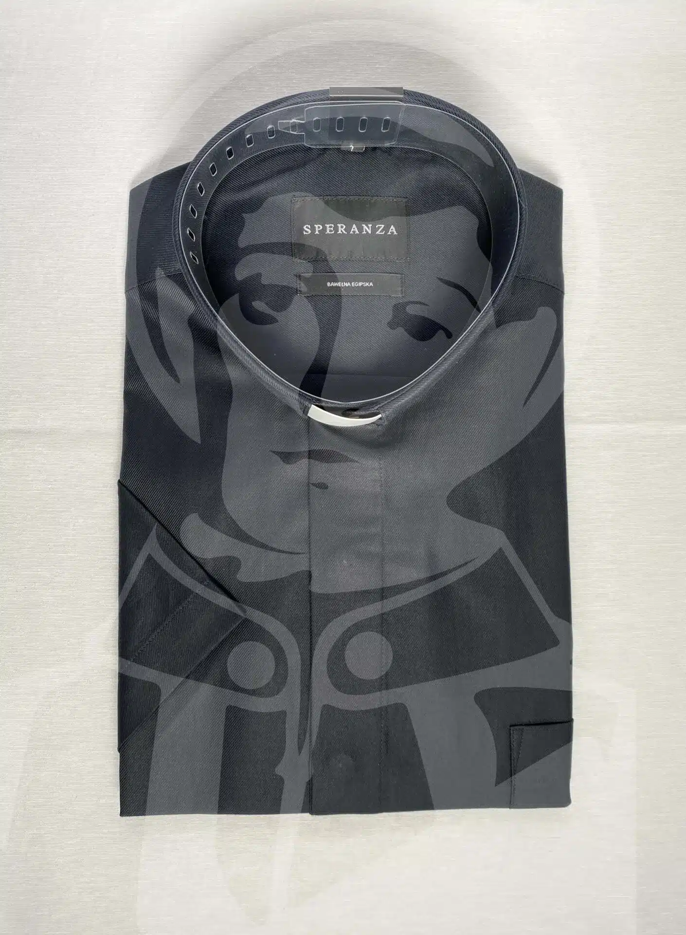 Camisa com Cabeção de Algodão Australiano - Manga Curta - Preto